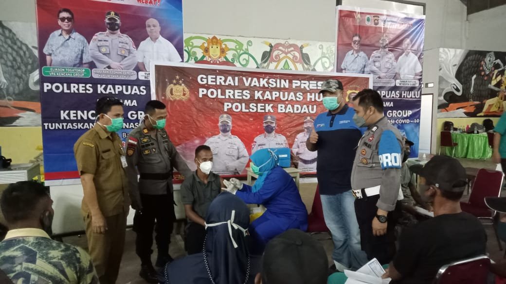 Polres Kapuas Hulu Bersama Kencana Group Tuntaskan Vaksinasi