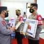 Capai Target Vaksin, Kapolri Serahkan Penghargaan kepada Kapolres Lhokseumawe