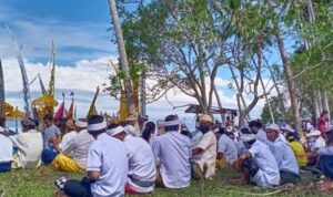 Jelang Hari Raya Nyepi, Umat Hindu Kecamatan Pangale Gelar Upacara Melasti