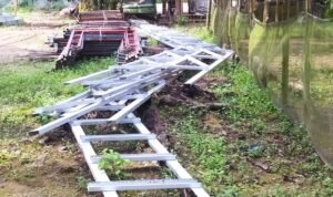 Covid-19, Hentikan Pembangunan Gedung Sarana Olahraga Desa Sengkati Baru