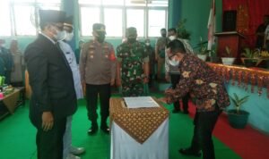 Bupati Tanah Datar Hadiri Sertijab Camat Padang Ganting.