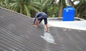 Tanggap, CV Greenland Perbaiki Kerusakan Rumdis DPRD Batanghari