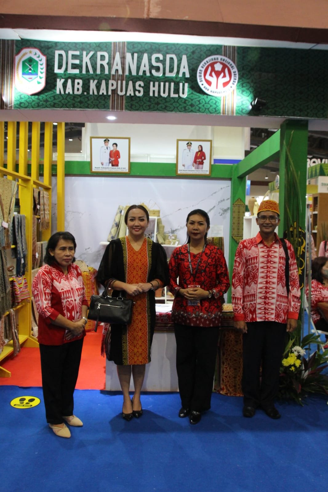 Ketua Dekranasda Kapuas Hulu Ikuti Opening Ceremony dan Pameran INACRAFT 2022 di Jakarta