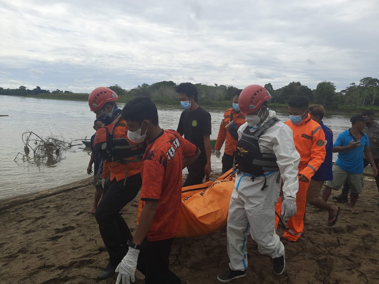 Akhirnya Warga Jaras Kapuas Hulu yang Tenggelam Ditemukan