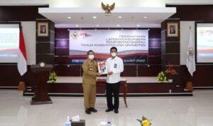 Bupati Tulungagung Serahkan LKPD Tahun 2021