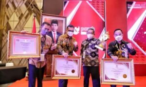 Pemkot Bandung Kembali Raih Penghargaan Penyelenggaraan Pelayanan Terbaik dari Kemenpan RB