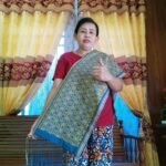 Mengenal Mila Rosita Perajin Kain Sidan yang Dikenakan Sandiaga Uno