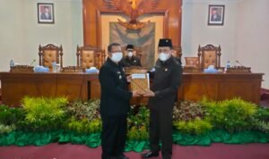 DPRD Tulungagung Gelar Rapat Paripurna Penyampaian LKPJ Bupati Akhir Tahun 2021 