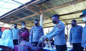 Kapolda Sulbar Kejar Akselerasi Vaksinasi Sampai ke Pelosok Desa