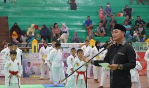 Buka Kejuaraan Internal Karate, Wabup Kapuas Hulu: Junjung Sportifitas