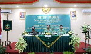 Silaturahmi dengan Anggota Cabang L, Ini Pesan Ketua Persit KCK Daerah XII/Tpr