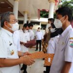Gubernur Sulbar Serahkan SK CPNS dan PPPK Guru Formasi 2021