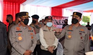Tinjau Vaksinasi di Sukabumi, Wakapolri: Tetap Jaga Prokes