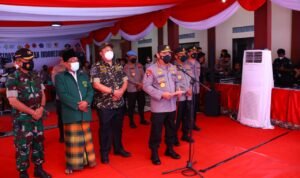 Tinjau Vaksinasi Serentak di Bandung, Kapolri Sampaikan Ini