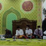 Safari Ramadhan Perdana, Enos Berikan Santunan dan Al Quran