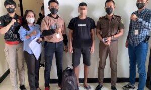 Polres Fakfak Serahkan Tersangka Tindak Pidana Persetubuhan Anak ke JPU