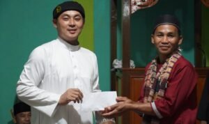 Wabup Kapuas Hulu Hadiri Safari Ramadhan di Masjid Al Mustaillin   