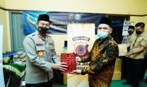 Kapolda Jabar Silaturahmi ke Panti Asuhan Kuncu Harapan