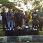 FJR Berbagi Takjil kepada Pengguna Jalan