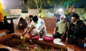 Ziarah Makam Bung Karno di Blitar, Ganjar Pranowo Bangga Pahlawan Proklamator RI