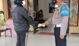 Masyarakat yang Berkunjung ke Polsekta Kota Pinang akan Dicek Suhu Tubuh