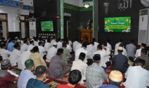 Pangdam II/Sriwijaya dan Forkopimda Sumsel Sholat Tarawih
