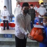 Bupati Kapuas Hulu Berikan Santunan ke Yatim Piatu dan Kaum Dhuafa