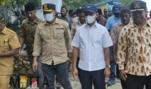 Dampingi Kunker Menteri Bahlil Lahadalia, Bupati Fakfak: Masyarakat Harus Dukung Investasi di Fakfak