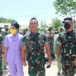 Kunker ke Sulbar, Panglima TNI Tinjau Perumahan Prajurit Korem 142/TTG