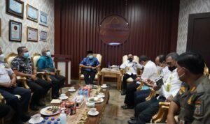 Bahas Tol dan UNILA, Raden Adipati Surya Temui Enos