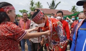 Wabup Kapuas Hulu Buka Gawai Dayak Kantuk ke-12