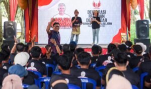 Dukung Ganjar Pranowo Presiden 2024: Berjasa bagi Desa, Orangnya Cerdas