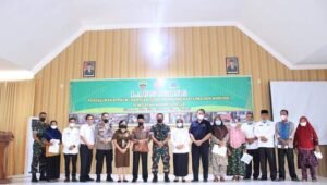 Sebanyak 4 Ribu Warga Labuhanbatu Terima BTPKLW Tahun 2022