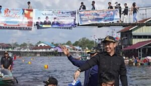 Tutup Turnamen Sampan Bidar di Selimbau, Ini Kata Bupati Kapuas Hulu