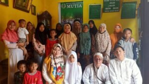 Ternyata Bunda Shella Donatur Panti Asuhan Mutia