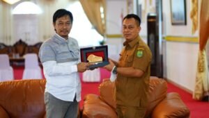 Audiensi ke Bupati Lingga, STISIP BTM Sampaikan Jadwal Wisuda