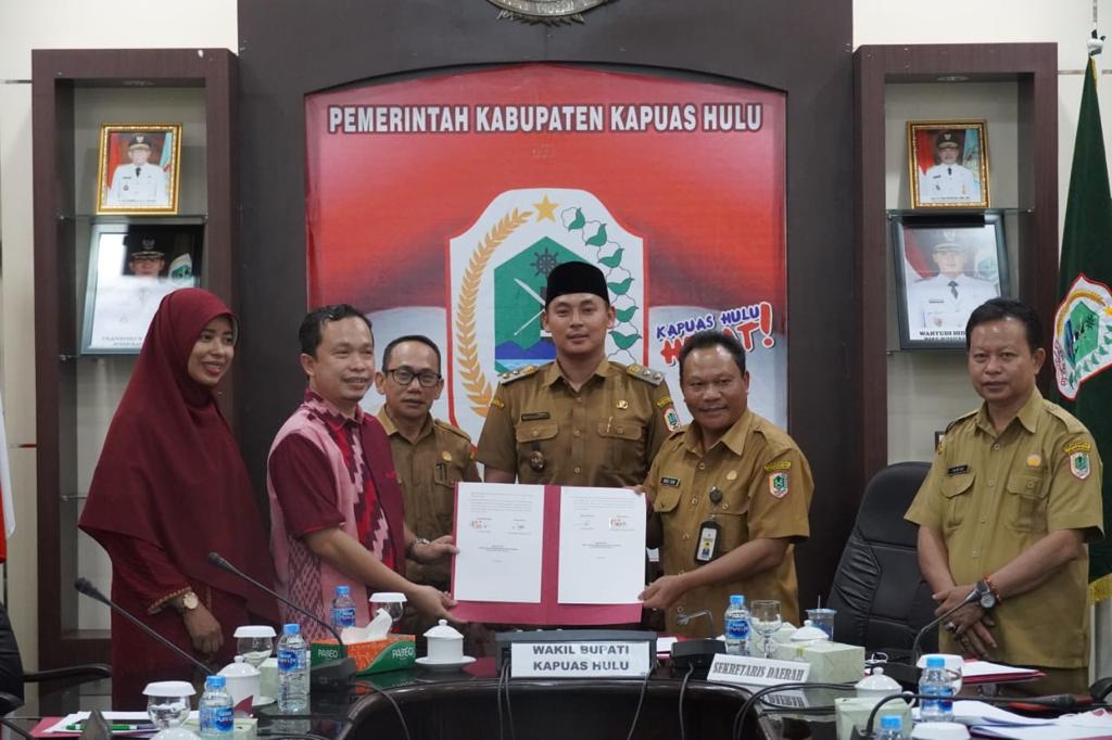 Wabup Kapuas Hulu Tandatangani Perjanjian Kerja Sama dengan FK Untan