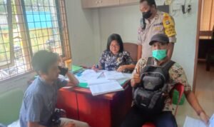 Jaga Silaturahmi dan Kemitraan, Bhabinkamtibmas Polsek Tuntungan Sambang ke Kantor Lurah Mangga