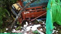 Truk Bermuatan Jatuh ke Jurang di Genting Lanjak, Korban Meninggal Dunia