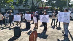 LSM Amphibi Gelar Aksi di Kantor KPH Wilayah III Palembang – Banyuasin