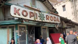 PN Palembang Eksekusi Bangunan Kopi Roda