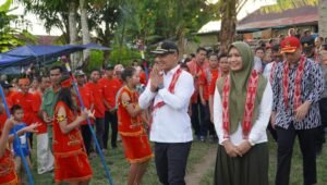 Buka Gawai Dayak di Nanga Lemedak, Wabup Kapuas Hulu: Wujud Syukur