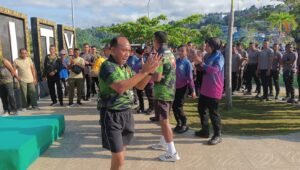 Pangdam XVIII/Ksr: Kemajemukan, Kebersamaan dan Toleransi Masyarakat Fakfak Tergambar Dalam Simbol Satu Tungku Tiga Batu