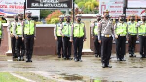 Polres Kapuas Hulu Imbau Masyarakat Tak Pakai Sandal Jepit saat Bermotor