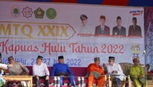 Wabup Kapuas Hulu Melepas Pawai Ta’aruf MTQ XXIX Kecamatan Embaloh Hilir