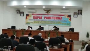 Paripurna DPRD Tanah Datar Gelar Pengambilan Keputusan Tentang Raperda RT/RW