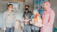 Kapolres Karawang Bantu AIPTU Solihin yang Sakit Menahun