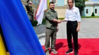 Tiba di Ukraina, Presiden Jokowi Disambut Zelenskyy di Istana Maryinsky