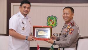 Pemko Medan Dukung Korlantas Terapkan E-TLE Mobile di Medan, Bobby Nasution: Bantu Tertibkan Parkir