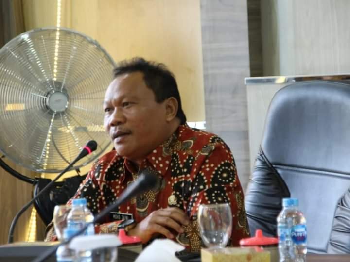 Sekda Kapuas Hulu Pimpin Rako Pembentukan Komando Penanggulangan Karhutla